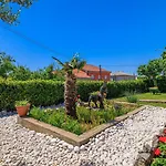 Renoviertes Nur 300 Meter Zum Mit Meerblick نوفي فينودولسكي